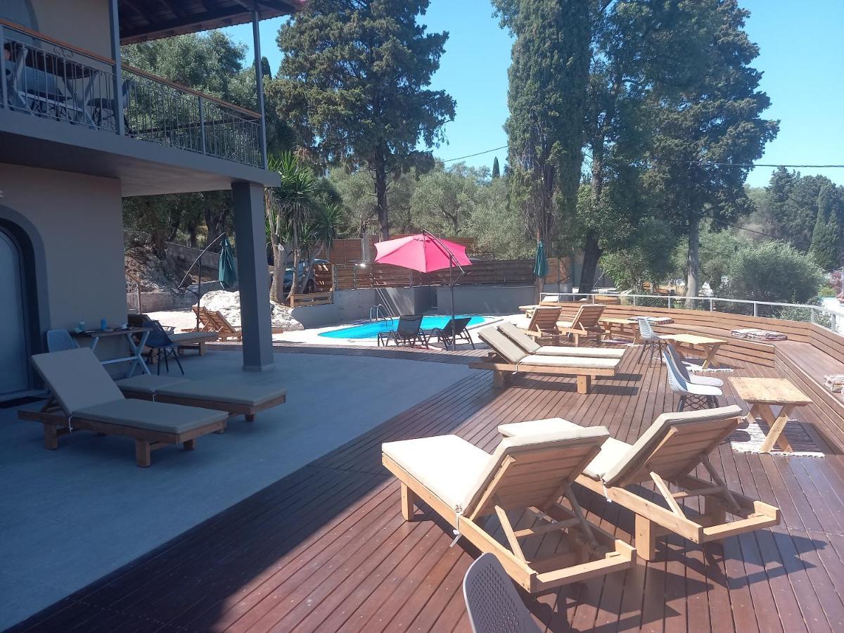 Seven Keys Luxury Suites Achílleion Eksteriør billede
