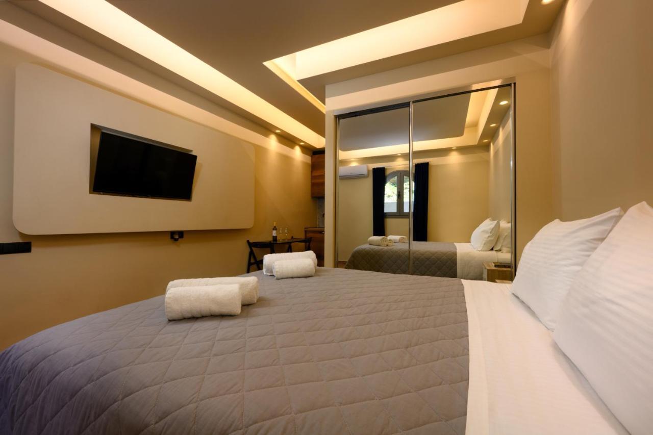 Seven Keys Luxury Suites Achílleion Eksteriør billede